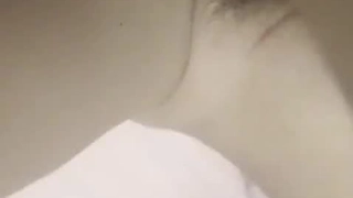 公司销售与公司财务下班没人办公室偷情（看下面接拍摄）