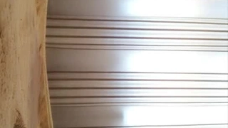 “在我骑上他的脸后，他开始操我的嘴”华丽合身的业余情侣真正的性爱