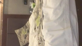 第八区穿着长靴被肉丝骚货足交