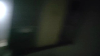 淫荡的继妹和我分享裸体照片 - 禁忌的乐趣