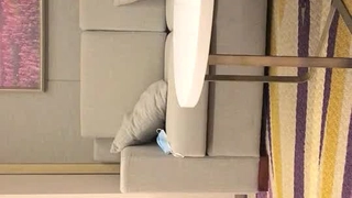 大学生第一次在车库里做爱